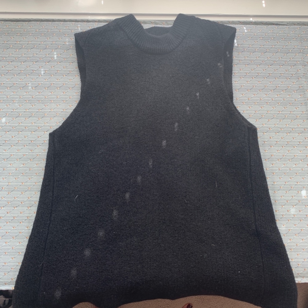 Wilfred Aritzia Black Ribbed Knit Sleeveless Tank